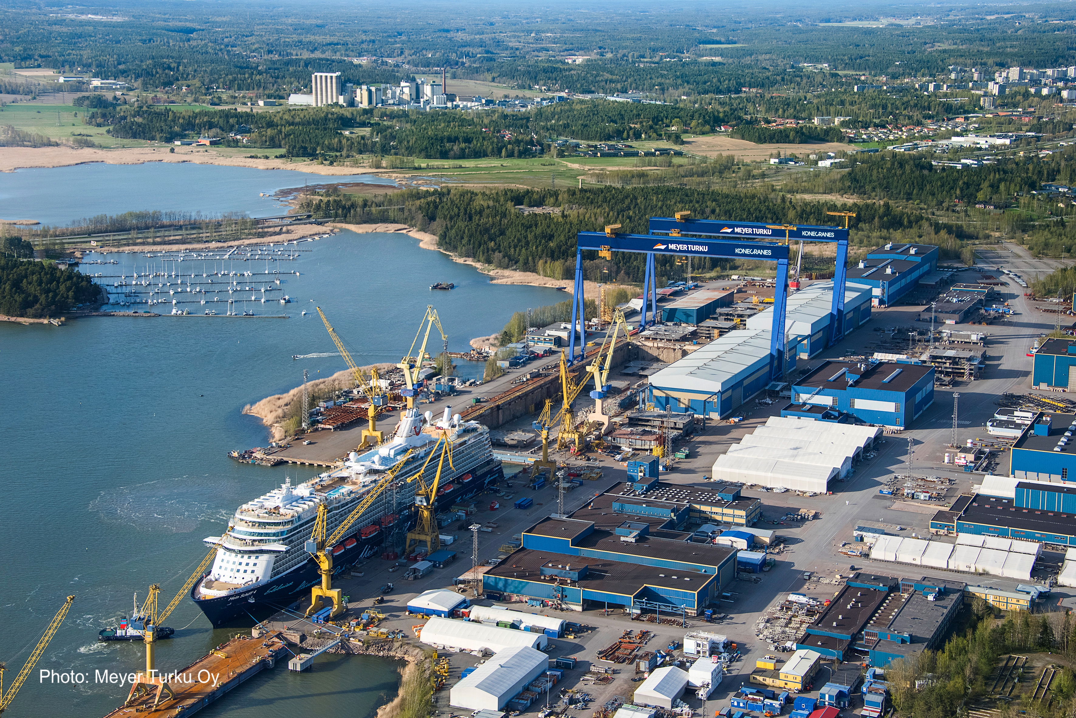 Konecranes will deliver a new 1,200 ton Goliath crane to Meyer Turku