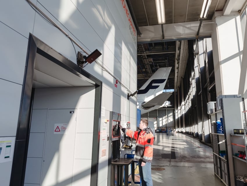 Finnair maintenance worker returning toolkit to the Agilon automated warehouse