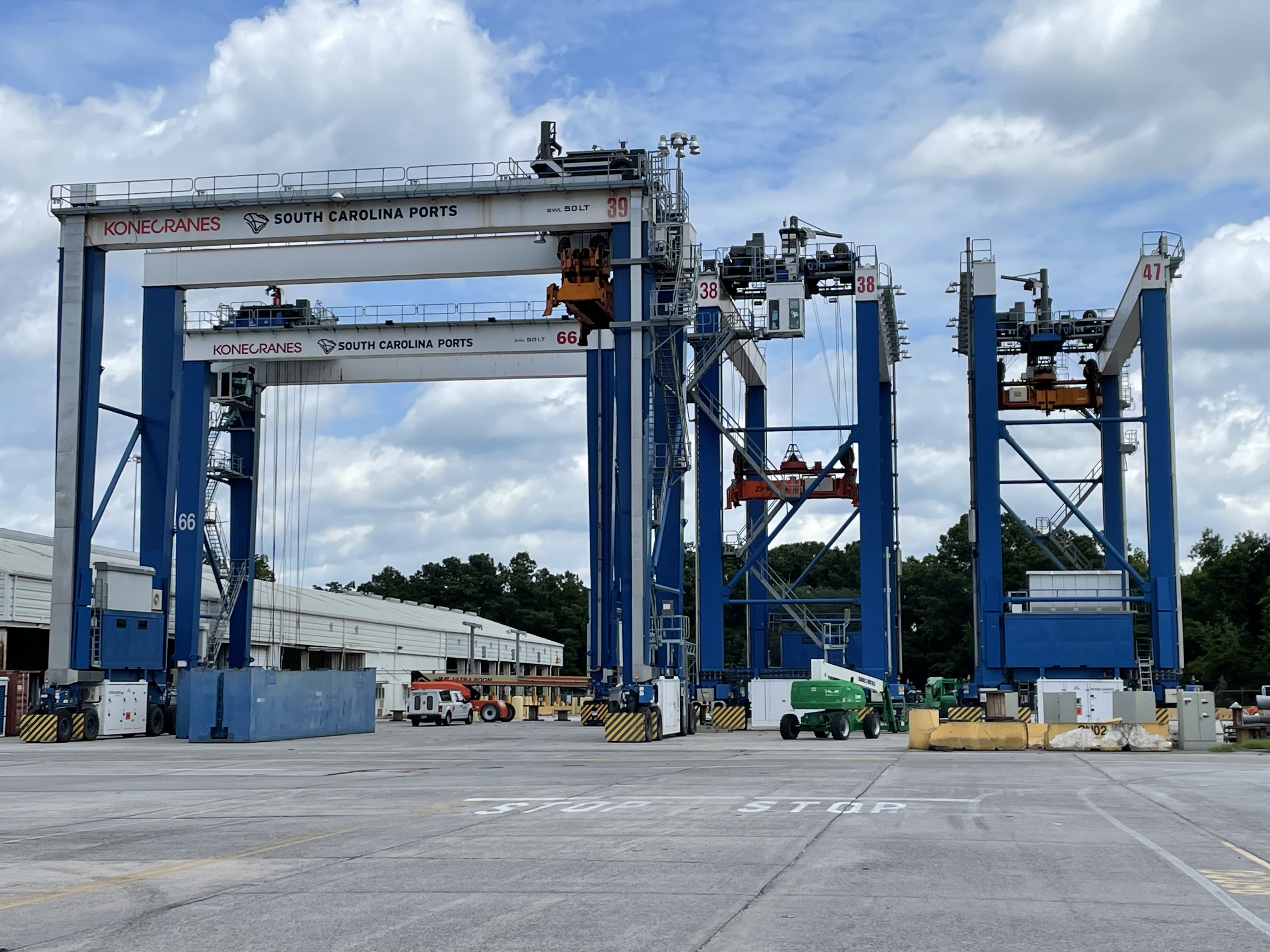 Konecranes RTGs upgraded with an EPA-approved Konecranes hybrid retrofit