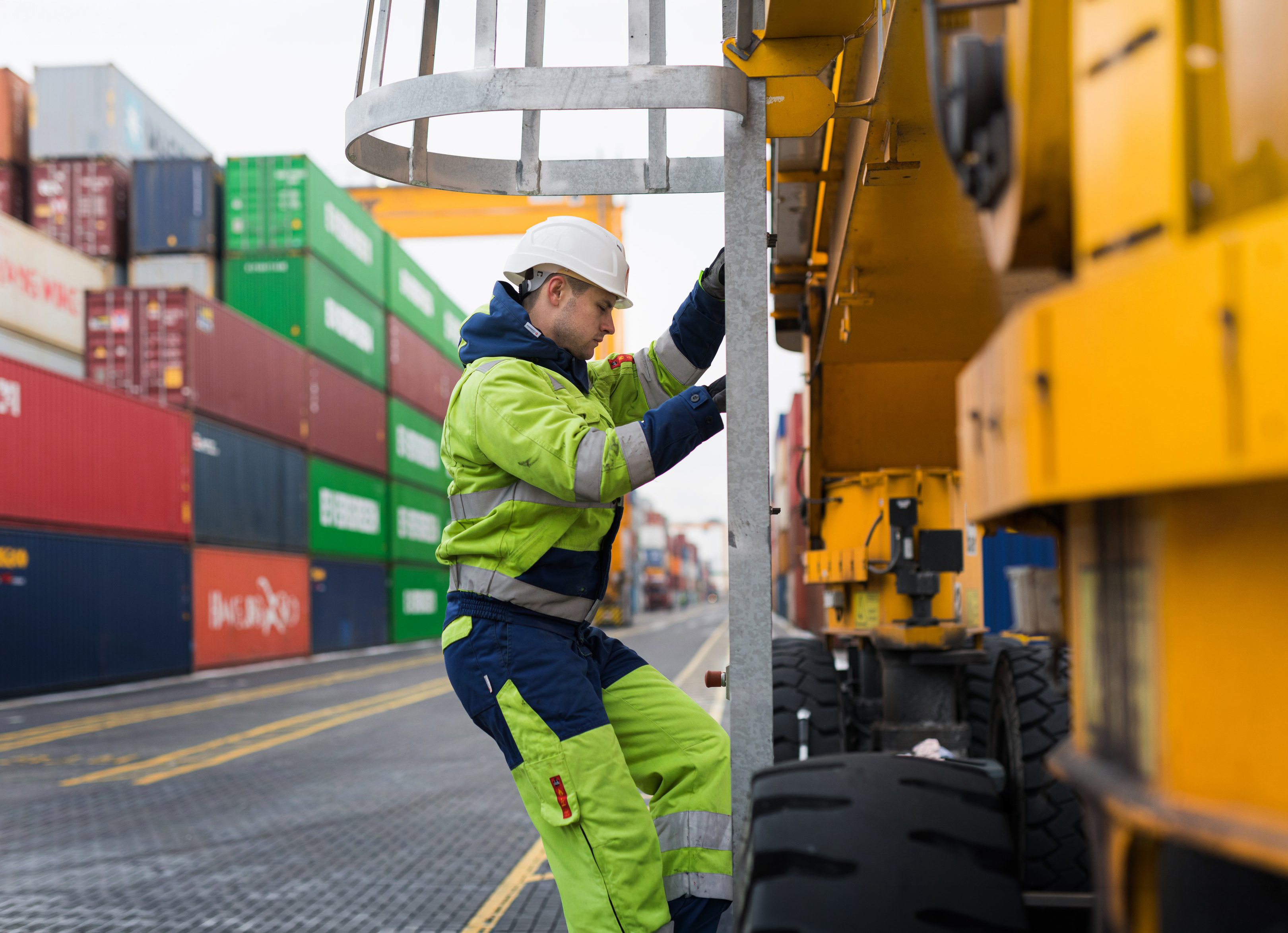 Port Services people in Mexico