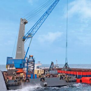 Konecranes Gottwald Model 8 floating crane