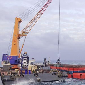 Konecranes Crane-on-Barge.jpg