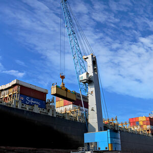 Konecranes Gottwald Model 7 Mobile Harbor Crane.jpg