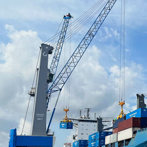 Konecranes-Gottwald ESP.7 mobile harbor crane.jpg