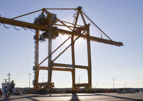 Konecranes’ biggest widespan ship-to-shore crane to be delivered to Helsinki Terminal