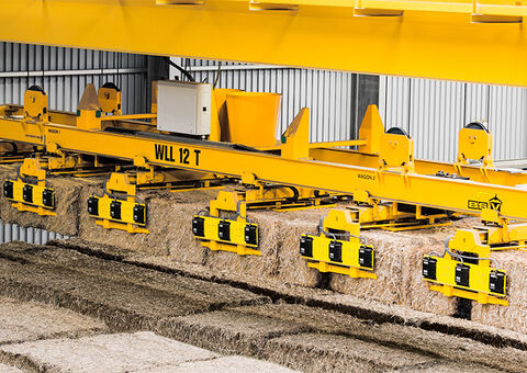 Konecranes straw bale handling crane