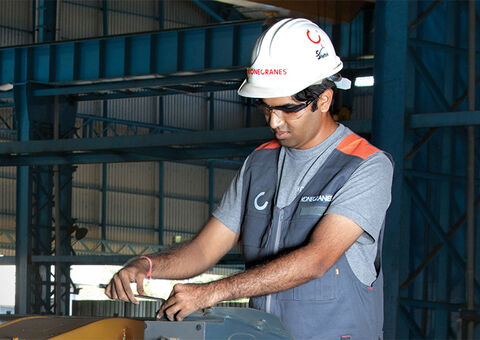 Konecranes technician
