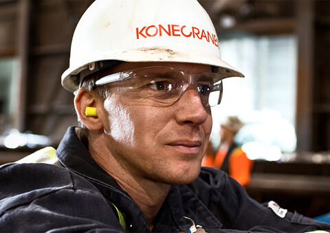 Konecranes technician