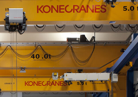 Wall console cranes