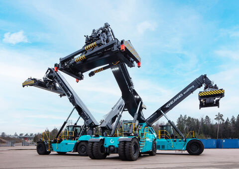 Move forward with Generation D lift trucks_image