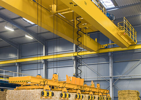 Konecranes crane lifting straw bales