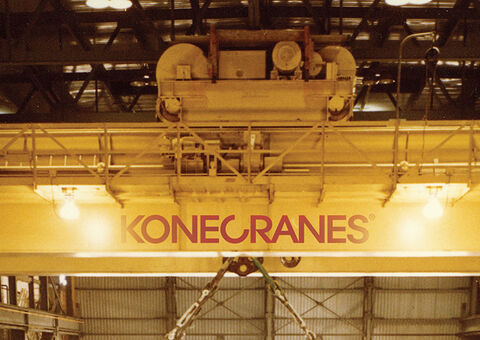 Turbine crane image