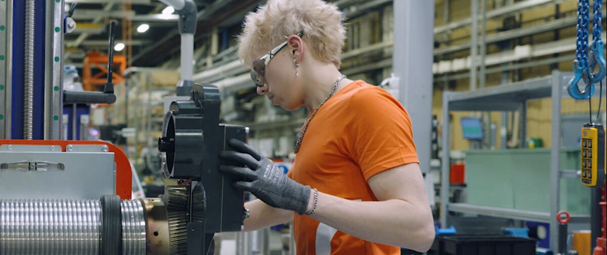 Konecranes S-series rope hoist assembly