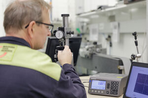 Teollisuuden kunnossapidon ja työstökoneiden huoltoasentaja