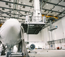 Teleplatform next to aircraft