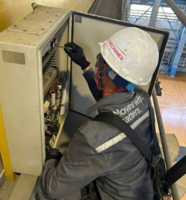 Service engineer